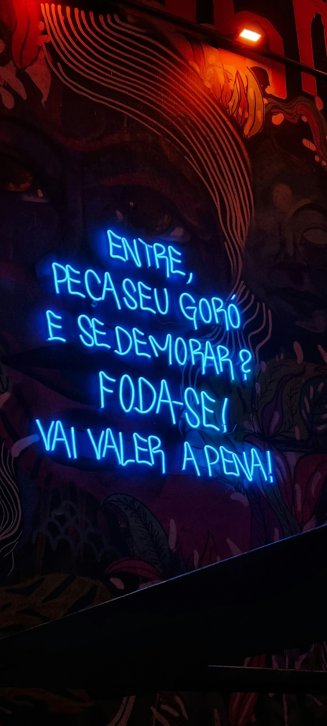 Direito Penal e Processo Penal: o que está em jogo em Infração 535-50: fazer ou deixar que se faça reparo em veículo em rodovia ou via de trânsito rápido