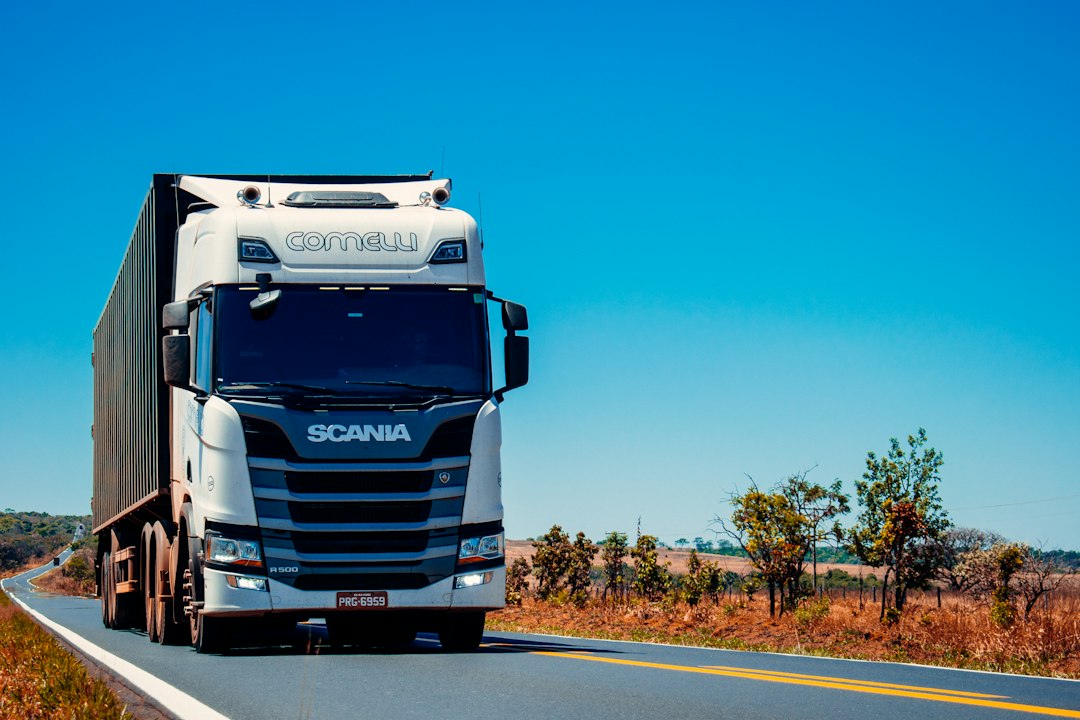 Direito do Trabalho e Previdenciário: o que está em jogo em Caminhoneiro autônomo pode ter vínculo com transportadora?