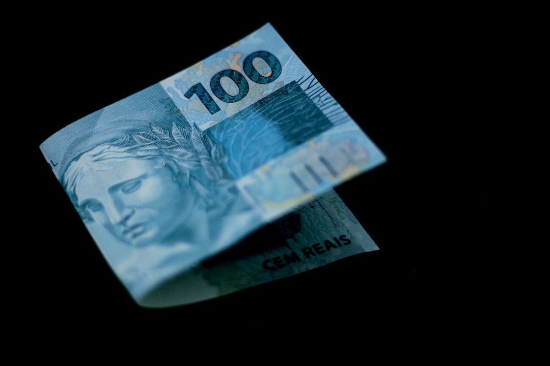 Direito Tributário: o que está em jogo em Infração 689-00: transitar excedendo a capacidade máxima de tração entre 601 e 1.000 kg