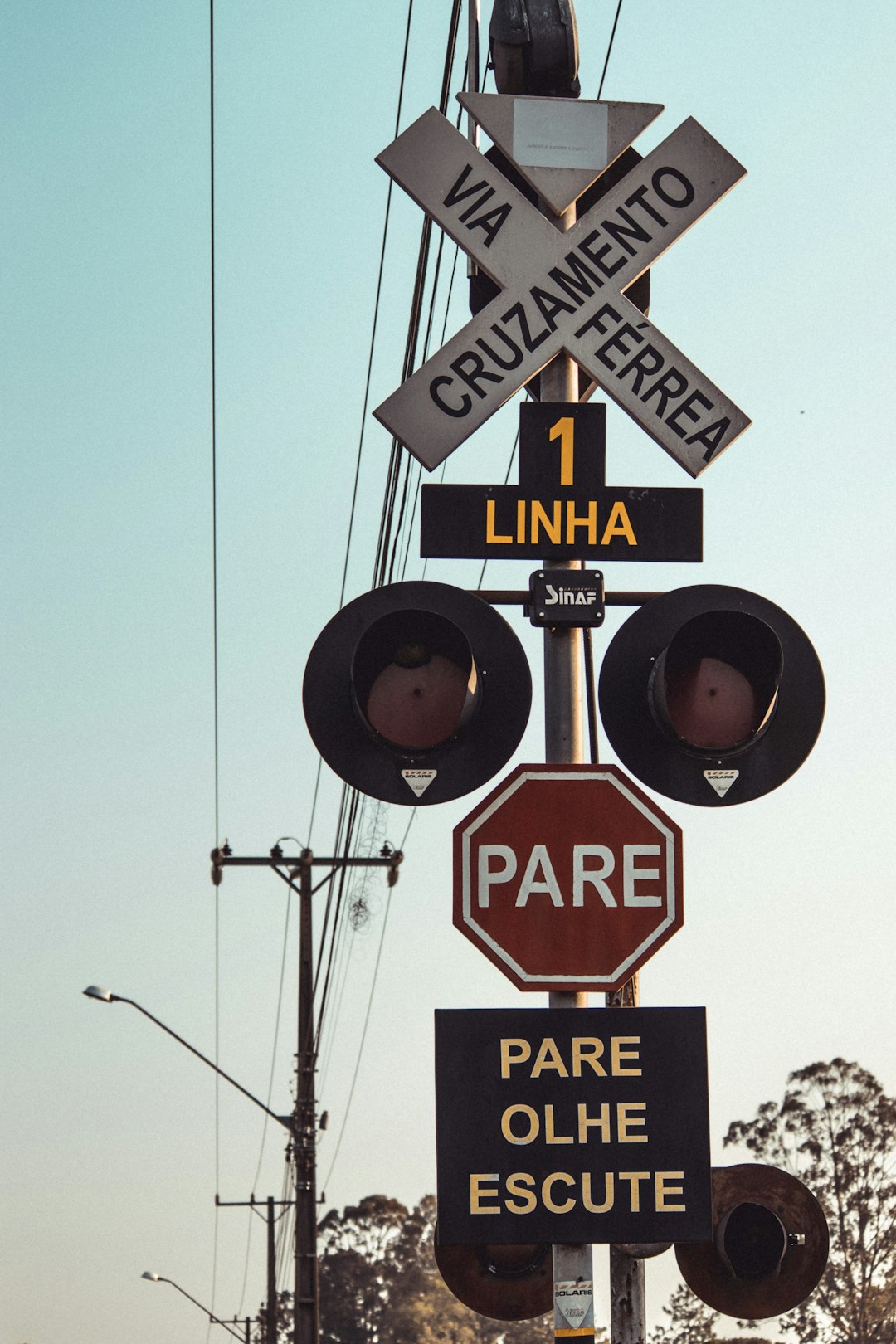 Direito Tributário: o que está em jogo em Infração 643-22: transitar com o facho de luz alta perturbando a visão de outro condutor