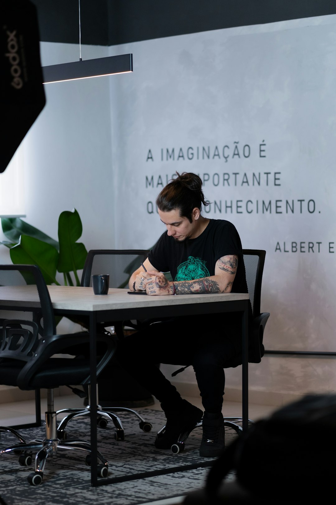Direito do Trabalho e Previdenciário: o que está em jogo em Justiça do Trabalho mantém demissão por justa causa de funcionária que abandonou emprego