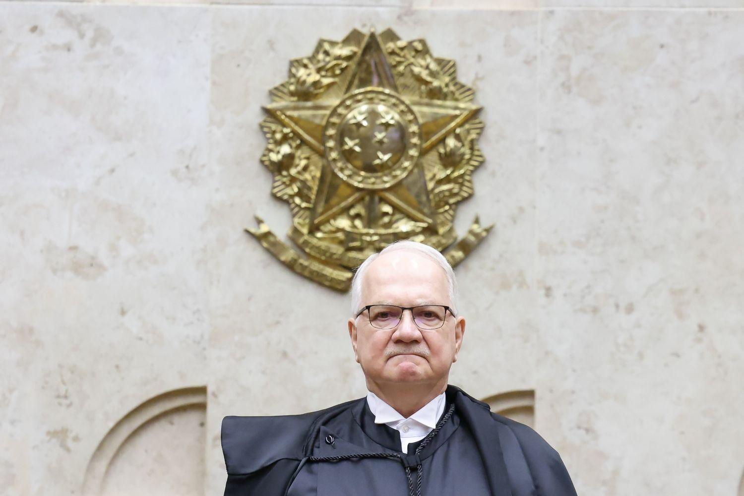 Fachin afasta Mendonça de relatoria sobre investigação contra Alexandre Moraes