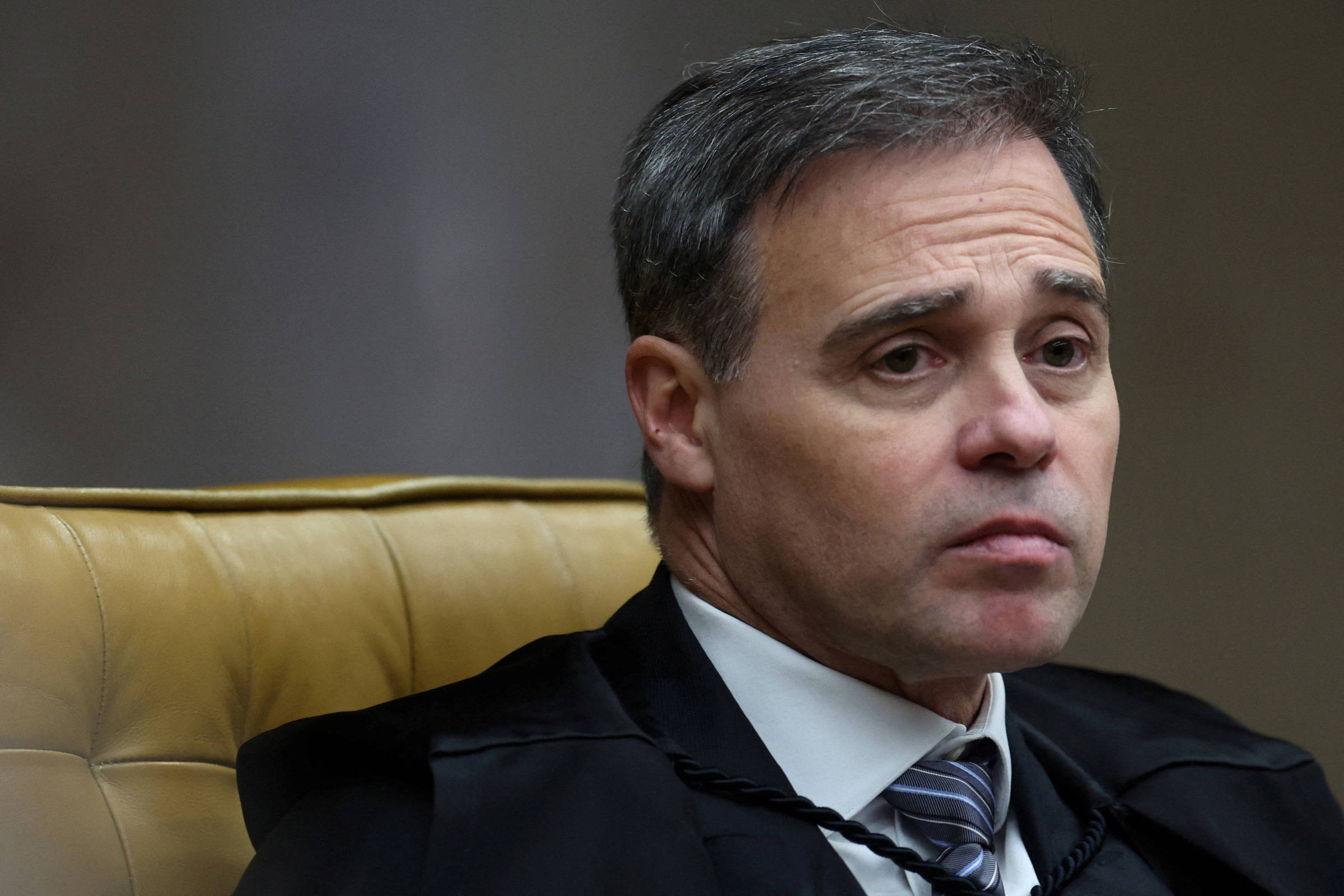 Mendonça diz ser contra abrir íntegra do celular de Vorcaro e pede que Fachin apure suposta coação na PF