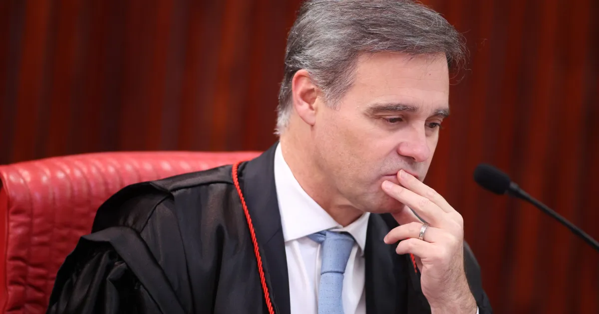 Mendonça procura Fachin e pede providências após decisão de Dino