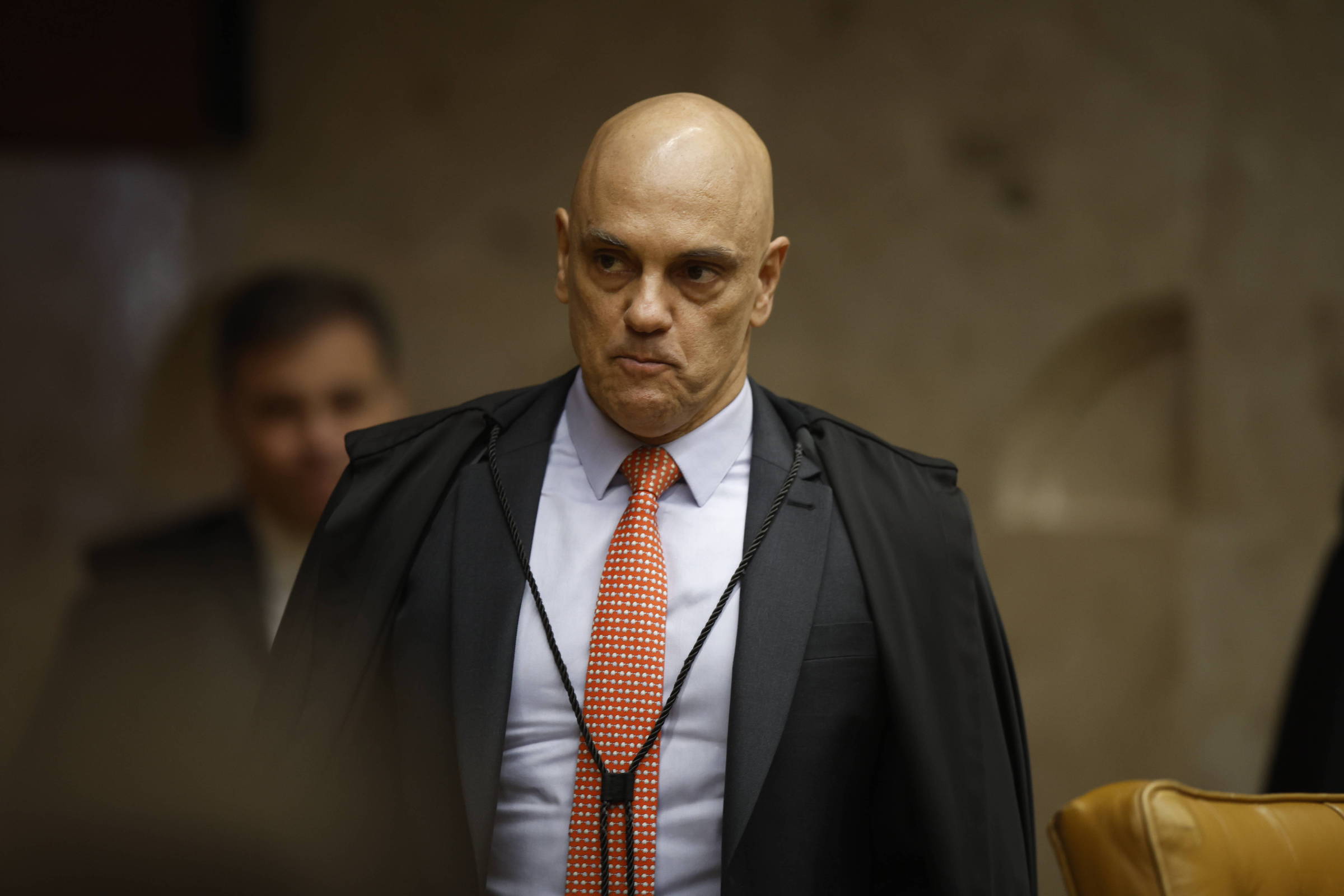 Moraes pede a Fachin retirada de sigilo de dados sobre rede de pagamentos do Master