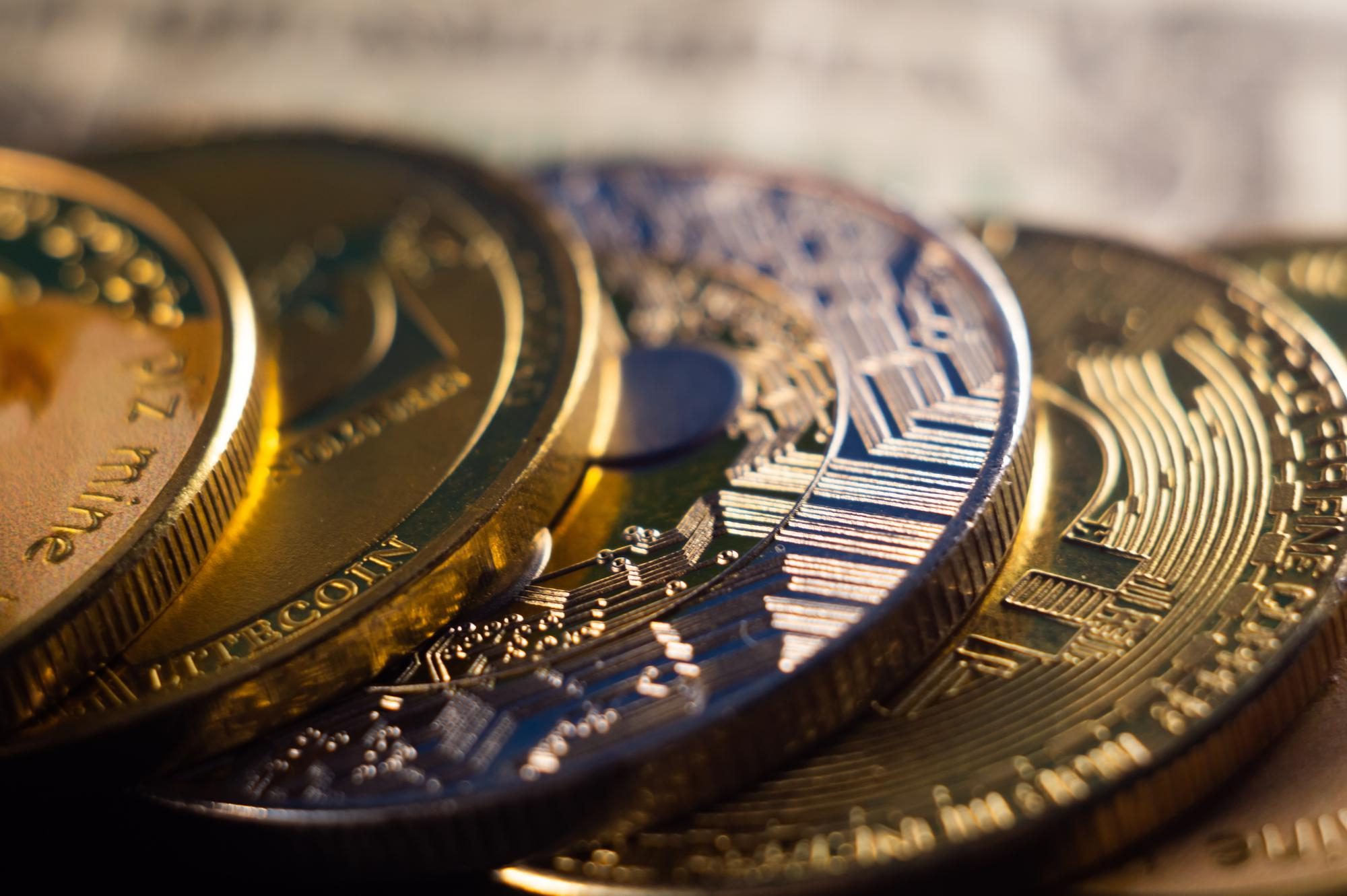 Direito e Administração Pública: o que está em jogo em Compra de stablecoins no exterior mais que dobra no primeiro semestre e chega a US$ 14,8 bilhões