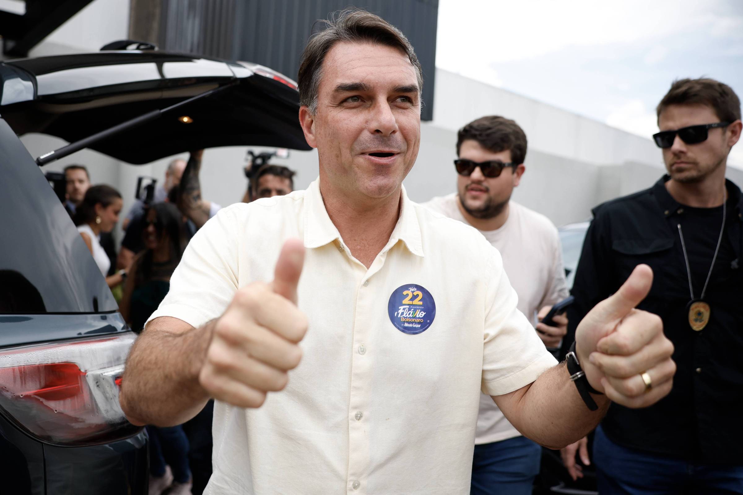 Política Institucional: Pastor de Flávio Bolsonaro diz que não tem 'terceiro turno' e que as eleições terminaram