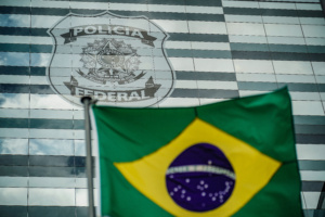 Partido político não pode pedir afastamento de diretor da PF, afirmam especialistas