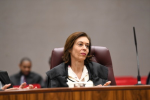 STJ autoriza ação rescisória para cobrar tributo que STF julgou constitucional