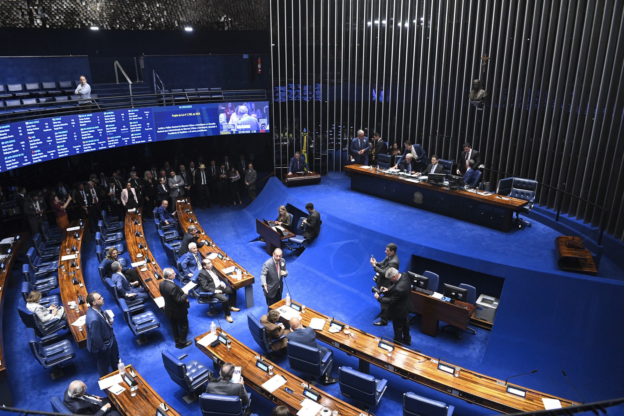 Política Institucional: o que está em jogo em Veja a lista de quem são os candidatos a senador pela Paraíba (PB) nas eleições 2026